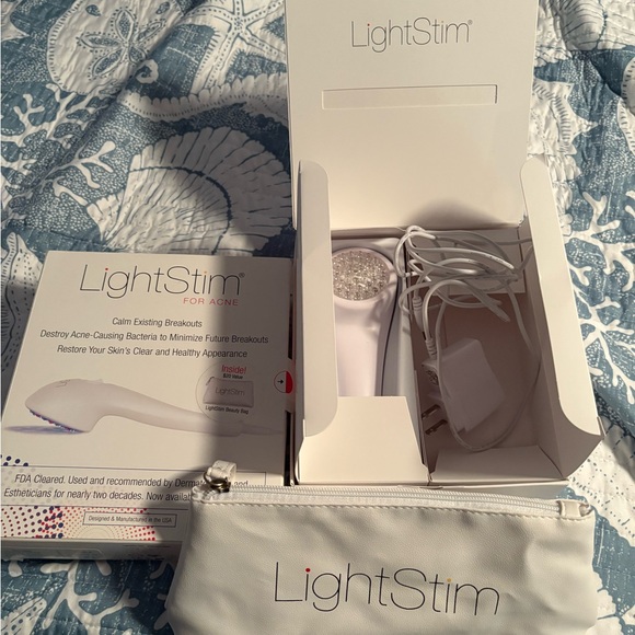 LightStim for Acne LED Light Therapy Device